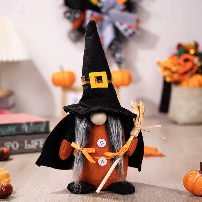 Gnome - #4 - Halloween