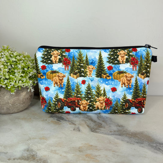 Pouch - Christmas Winter - Highland Cow
