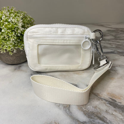 Rue - Nylon Wristlet Wallet - Solid